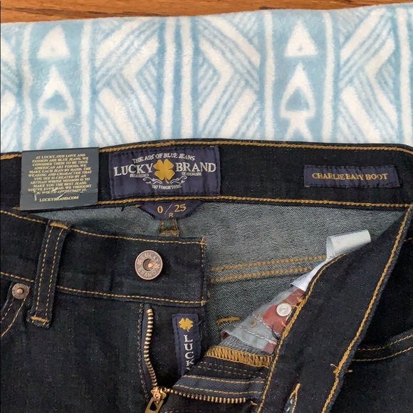 Lucky brand dark wash boot cut jeans - Picture 3 of 4